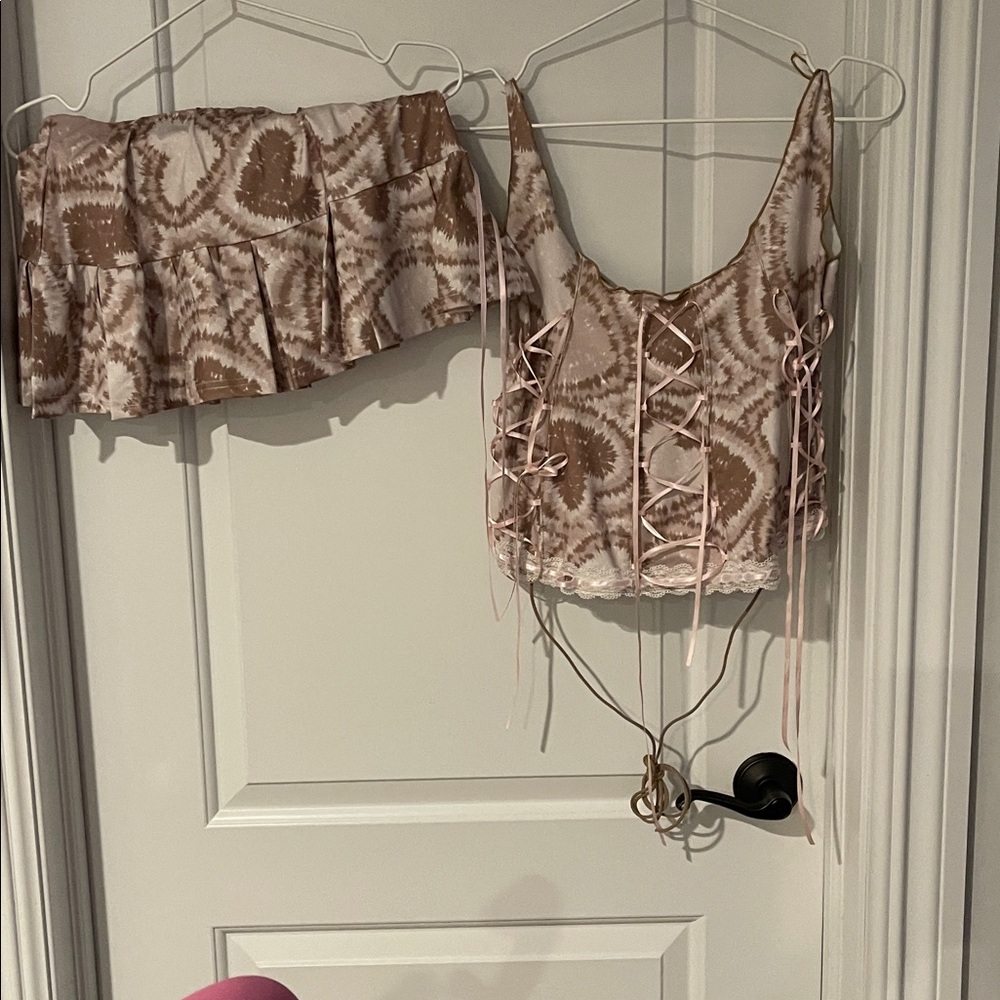 Pink and White Tie-Dye Two-Piece Set with hearts all over so fabulous - Picture 6 of 8